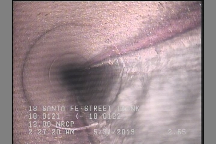 Deposits Attached Grease, 5 %of cross sectional area, from 04 to 08 o'clock, , within 8 inches of joint: YES, Start