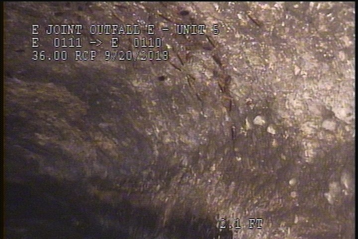 Surface Reinforcement Visible, from 08 to 04 o'clock, within 8 inches of joint: YES