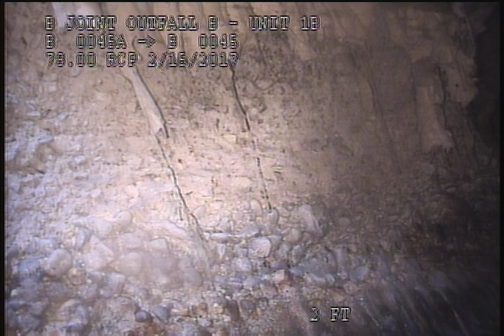 Surface Aggregate Visible, from 04 to 08 o'clock, within 8 inches of joint: YES