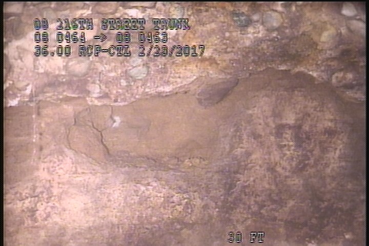 Surface Missing Wall, from 09 to 10 o'clock, within 8 inches of joint: YES - SMALL VOID
