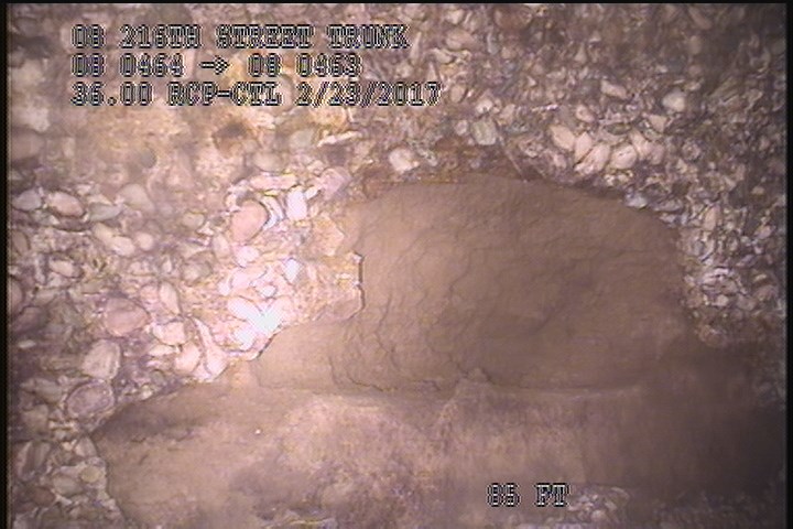 Surface Missing Wall, from 09 to 11 o'clock, within 8 inches of joint: YES - MEDIUM VOID
