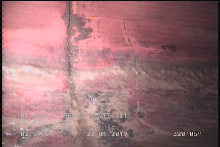 Fracture Multiple, from 07 to 09 o'clock, within 8 inches of joint: YES
