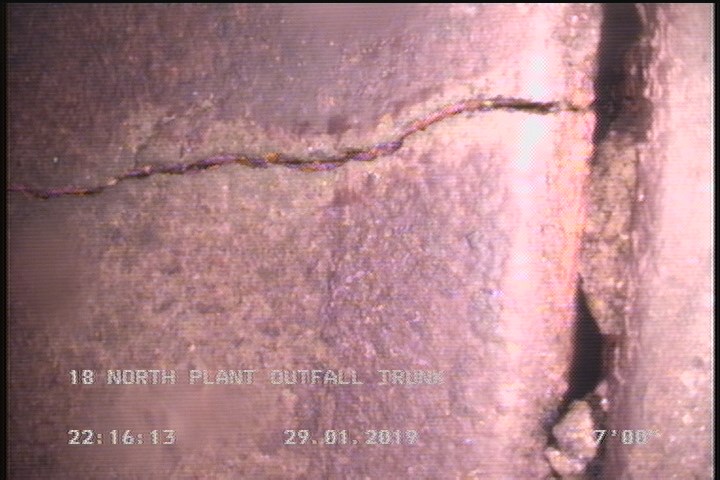 Fracture Multiple, from 10 to 02 o'clock, within 8 inches of joint: YES, Start