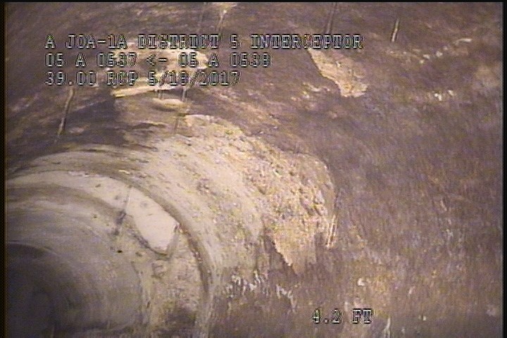 Surface Spalling, from 08 to 04 o'clock, within 8 inches of joint: YES