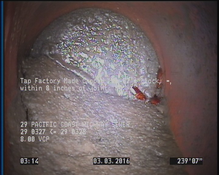 Tap Factory Made Capped, at 02 o'clock, -, within 8 inches of joint: NO, 4"
