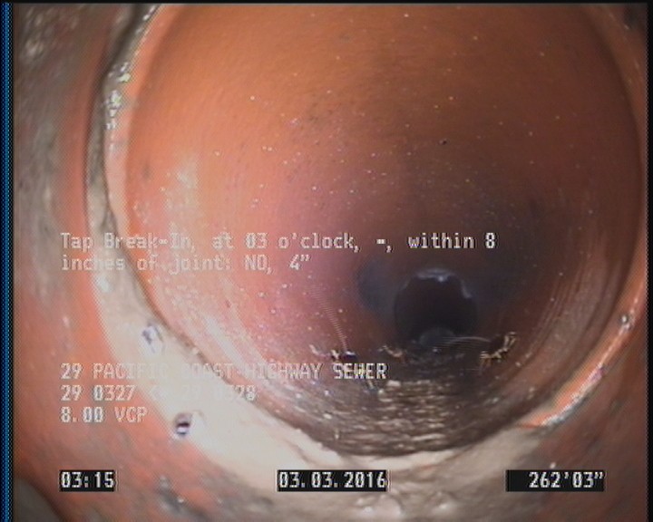 Tap Break-In, at 03 o'clock, -, within 8 inches of joint: NO, 4"