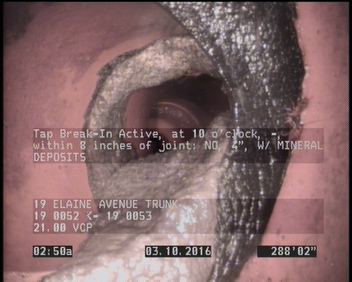 Tap Break-In Active, at 10 o'clock, -, within 8 inches of joint: NO, 4" - W/ MINERAL DEPOSITS
