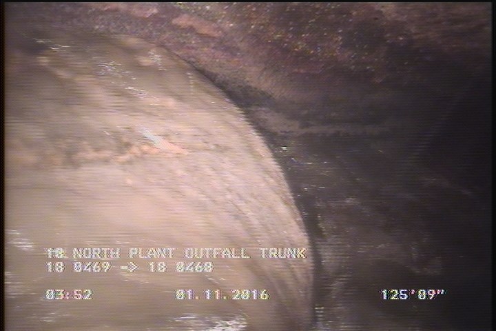 Obstacles Rocks, 25 %of cross sectional area, from 04 to 08 o'clock - PIECE OF PIPE OR PIECE OF MAG
