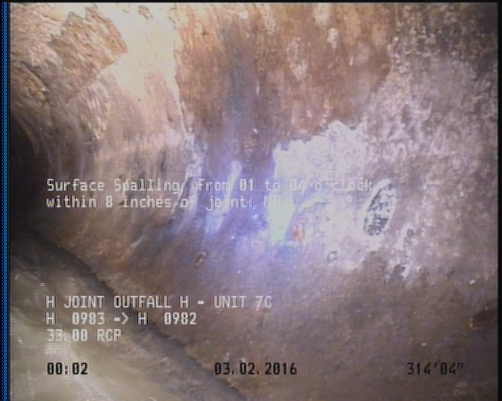 Surface Spalling, from 01 to 04 o'clock, within 8 inches of joint: NO
