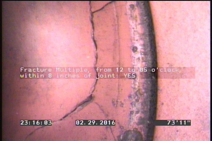 Fracture Multiple, from 12 to 05 o'clock, within 8 inches of joint: YES