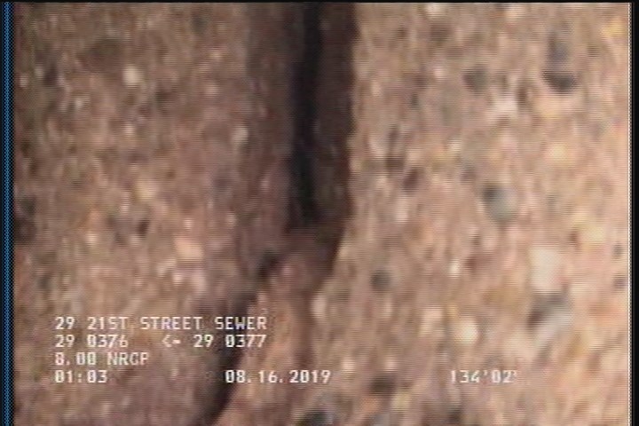 Surface Aggregate Projecting, from 08 to 04 o'clock, within 8 inches of joint: YES, Start