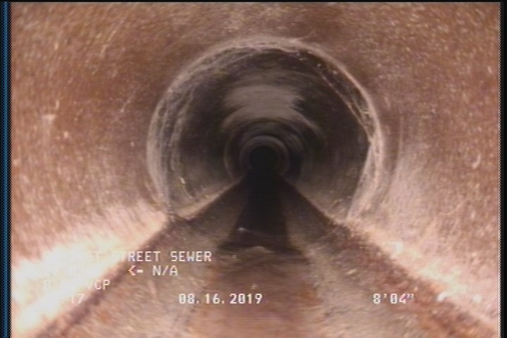 Deposits Attached Grease, 5 %of cross sectional area, from 04 to 08 o'clock, , within 8 inches of joint: YES, Start