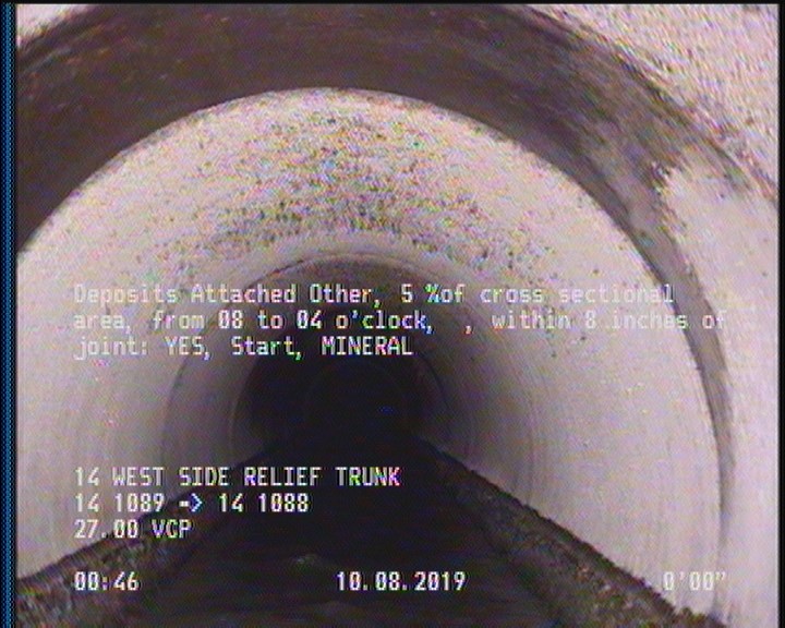 Deposits Attached Other, 5 %of cross sectional area, from 08 to 04 o'clock, , within 8 inches of joint: YES, Start - MINERAL
