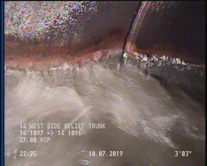 Deposits Attached Grease, 5 %of cross sectional area, from 04 to 08 o'clock, , within 8 inches of joint: YES, Start