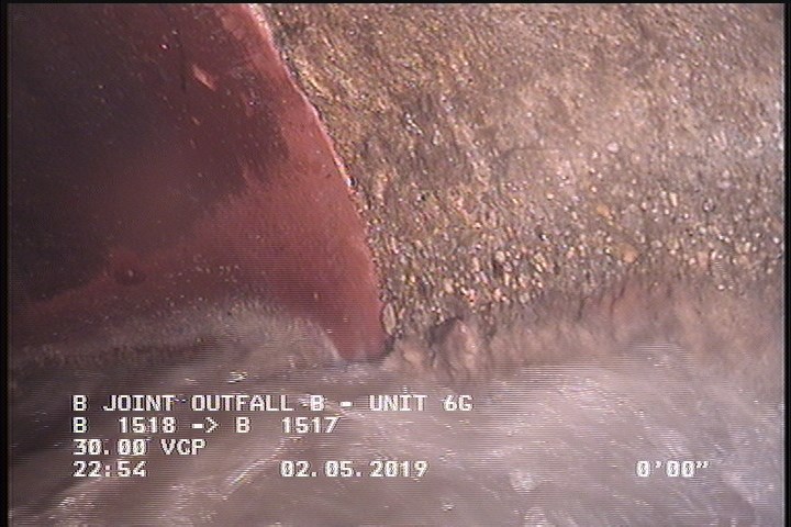 Deposits Attached Grease, 5 %of cross sectional area, from 04 to 08 o'clock, , within 8 inches of joint: YES, Start