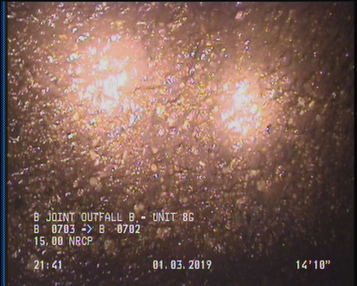 Surface Aggregate Projecting, from 08 to 04 o'clock, within 8 inches of joint: YES, Start
