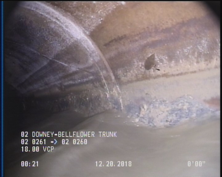 Deposits Attached Grease, 5 %of cross sectional area, from 03 to 09 o'clock, , within 8 inches of joint: YES, Start