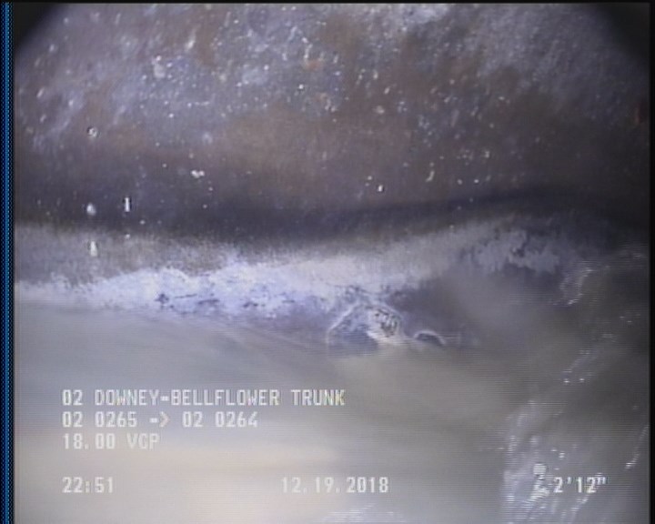 Deposits Attached Grease, 5 %of cross sectional area, from 04 to 08 o'clock, , within 8 inches of joint: YES, Start