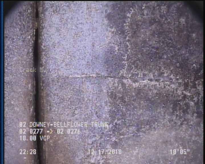 Crack Multiple, from 09 to 03 o'clock, within 8 inches of joint: YES, Start