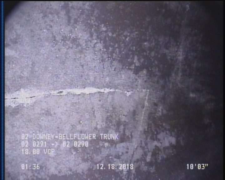 Crack Multiple, from 08 to 04 o'clock, within 8 inches of joint: YES, Start