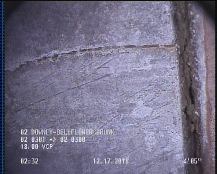 Crack Multiple, from 09 to 03 o'clock, within 8 inches of joint: YES, Start