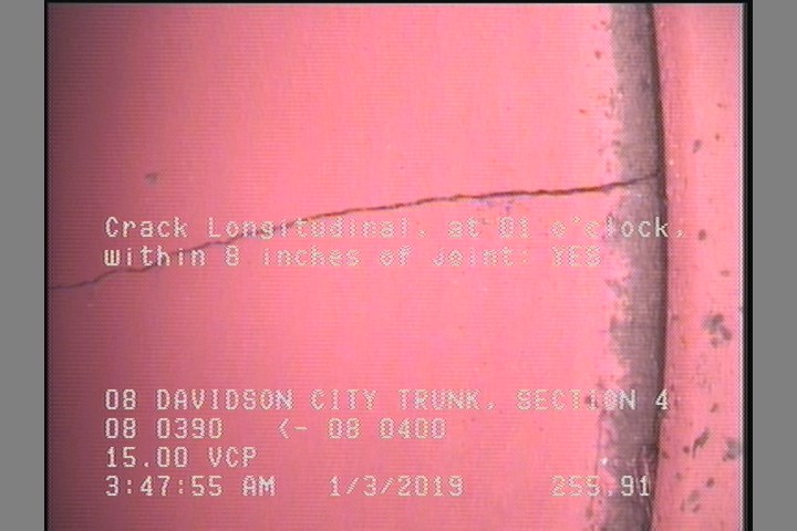 Crack Longitudinal, at 01 o'clock, within 8 inches of joint: YES
