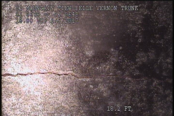 Fracture Longitudinal, at 12 o'clock, within 8 inches of joint: YES, Start - SLIGHT