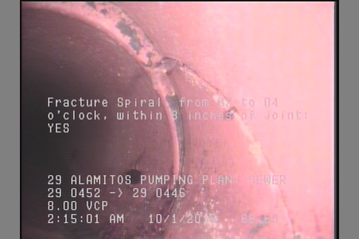 Fracture Spiral, from 02 to 04 o'clock, within 8 inches of joint: YES