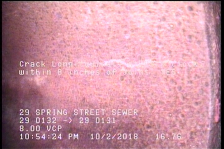 Crack Longitudinal, at 03 o'clock, within 8 inches of joint: YES