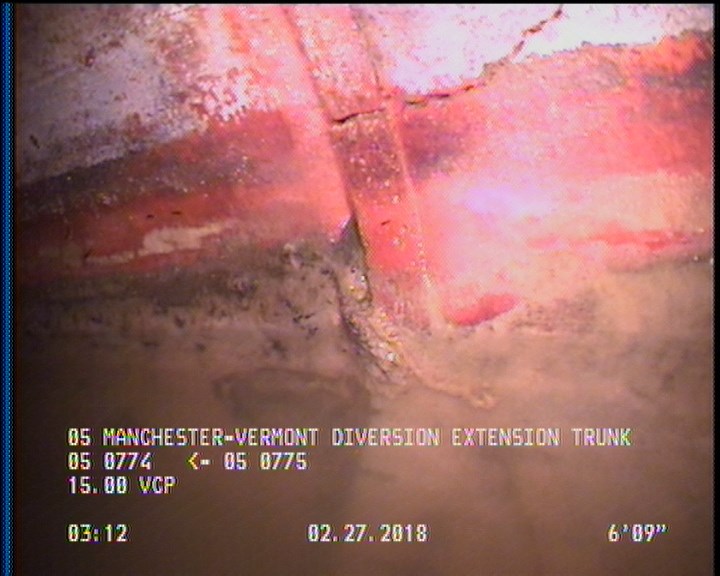 Deposits Attached Grease, 5 %of cross sectional area, from 04 to 08 o'clock, , within 8 inches of joint: YES, Start