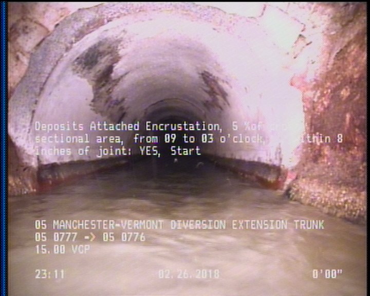 Deposits Attached Encrustation, 5 %of cross sectional area, from 09 to 03 o'clock, , within 8 inches of joint: YES, Start
