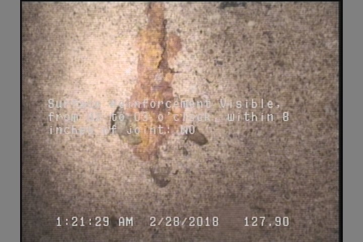 Surface Reinforcement Visible, from 02 to 03 o'clock, within 8 inches of joint: NO