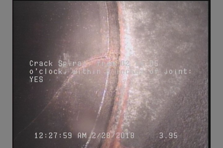 Crack Spiral, from 02 to 05 o'clock, within 8 inches of joint: YES