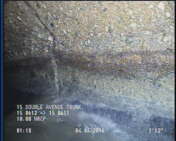 Deposits Attached Grease, 5 %of cross sectional area, from 04 to 08 o'clock, , within 8 inches of joint: YES, Start