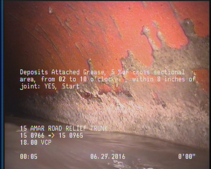 Deposits Attached Grease, 5 %of cross sectional area, from 02 to 10 o'clock, , within 8 inches of joint: YES, Start