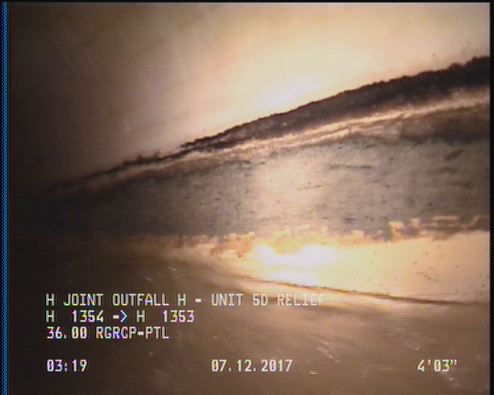 Deposits Attached Grease, 5 %of cross sectional area, from 04 to 08 o'clock, , within 8 inches of joint: YES, Start