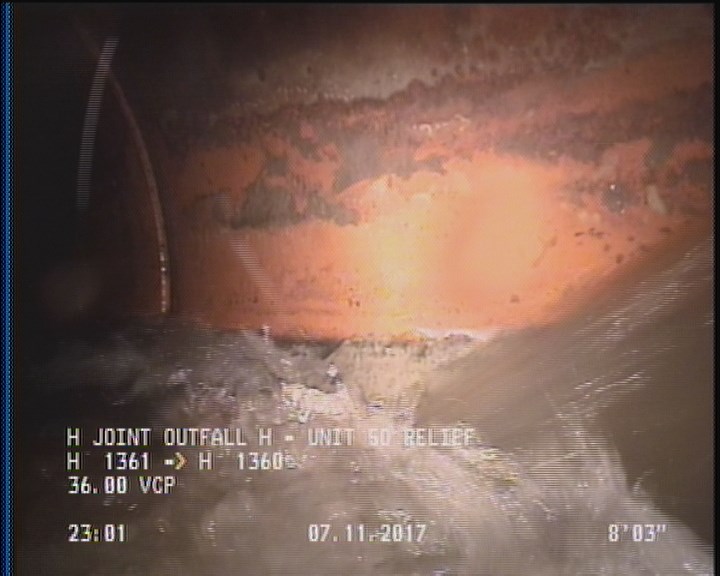 Deposits Attached Grease, 5 %of cross sectional area, from 04 to 08 o'clock, , within 8 inches of joint: YES, Start