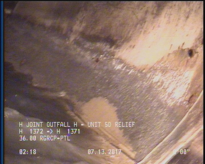 Deposits Attached Grease, 5 %of cross sectional area, from 04 to 08 o'clock, , within 8 inches of joint: YES