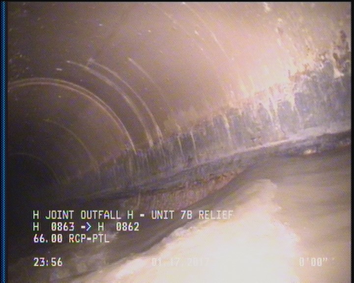 Deposits Attached Grease, 5 %of cross sectional area, from 04 to 08 o'clock, , within 8 inches of joint: YES, Start
