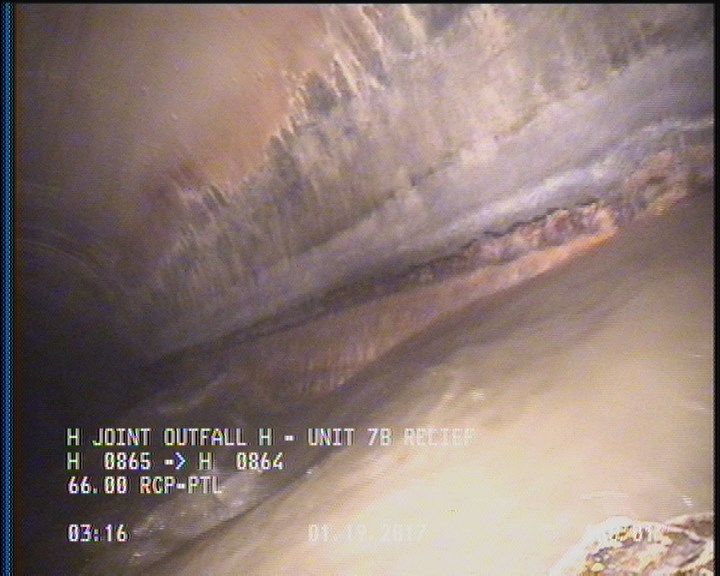 Deposits Attached Grease, 5 %of cross sectional area, from 04 to 08 o'clock, , within 8 inches of joint: YES, Start