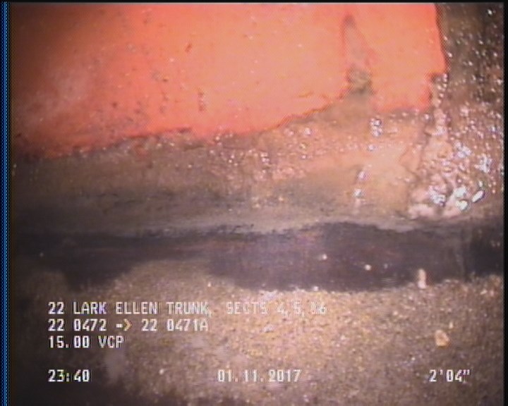 Deposits Attached Grease, 5 %of cross sectional area, from 05 to 07 o'clock, , within 8 inches of joint: YES, Start