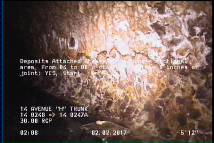 Deposits Attached Grease, 5 %of cross sectional area, from 04 to 08 o'clock, , within 8 inches of joint: YES, Start