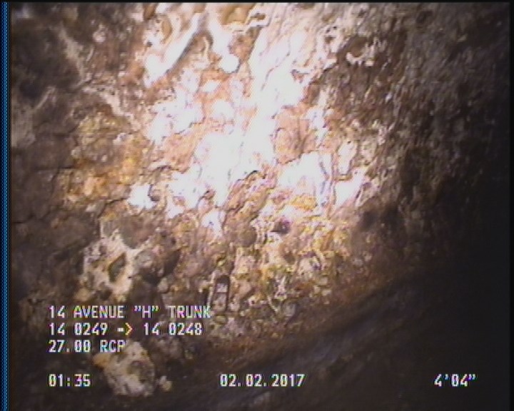 Surface Aggregate Projecting, from 09 to 03 o'clock, within 8 inches of joint: YES, Start