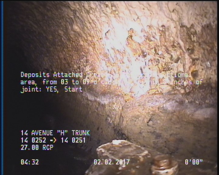 Deposits Attached Grease, 5 %of cross sectional area, from 03 to 09 o'clock, , within 8 inches of joint: YES, Start