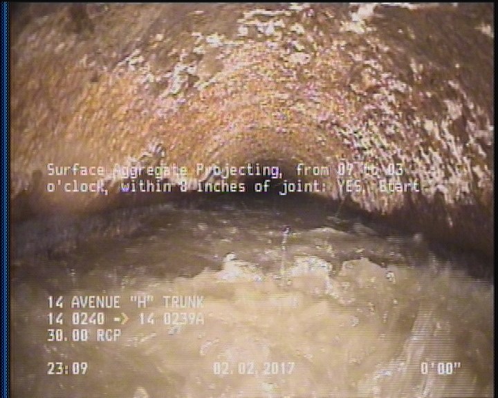 Surface Aggregate Projecting, from 09 to 03 o'clock, within 8 inches of joint: YES, Start