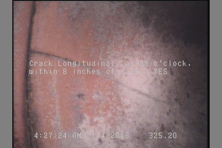 Crack Longitudinal, at 09 o'clock, within 8 inches of joint: YES