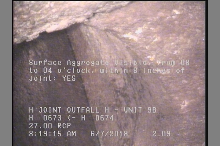 Surface Aggregate Visible, from 08 to 04 o'clock, within 8 inches of joint: YES