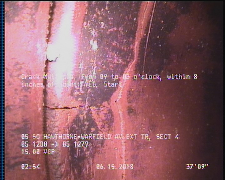 Crack Multiple, from 09 to 03 o'clock, within 8 inches of joint: YES, Start
