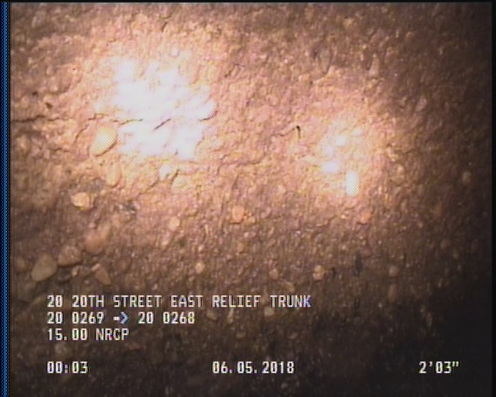Surface Aggregate Projecting, from 08 to 04 o'clock, within 8 inches of joint: YES, Start