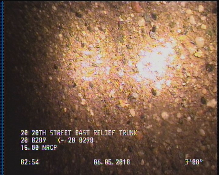 Surface Aggregate Projecting, from 08 to 04 o'clock, within 8 inches of joint: YES, Start